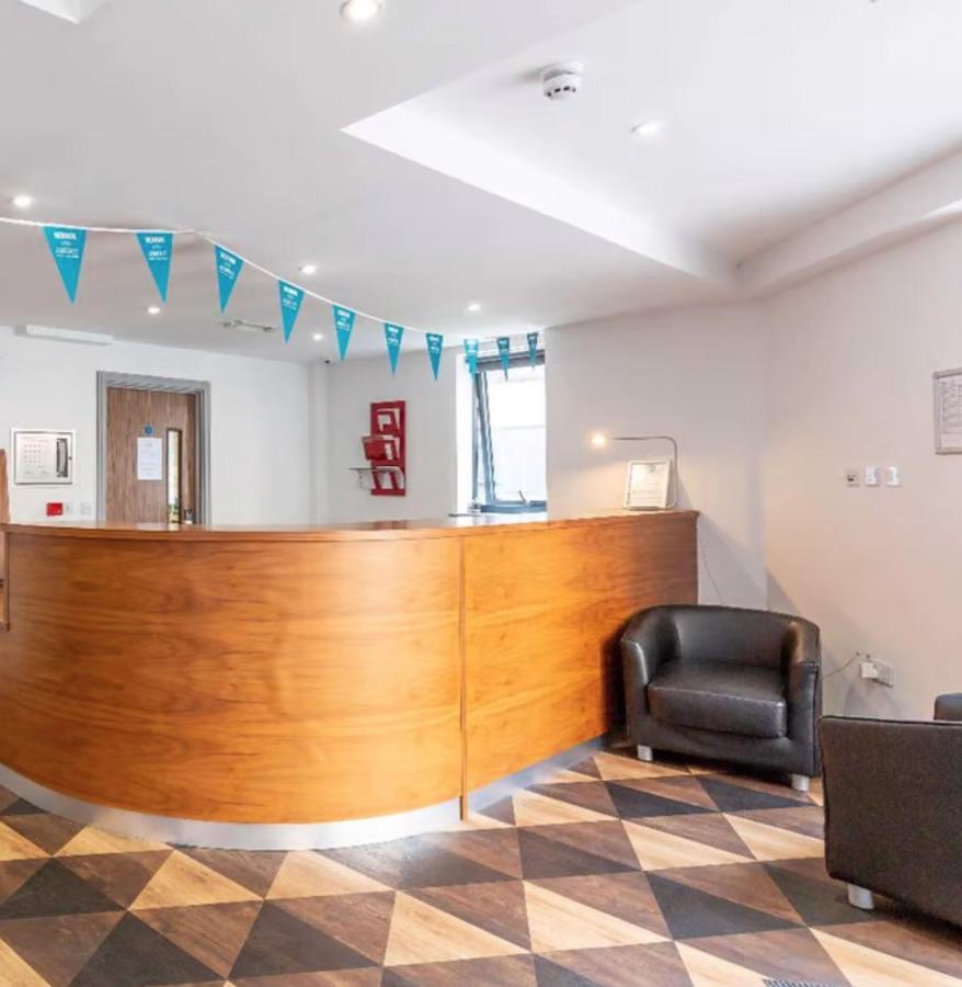 Vibrant Rooms For Students Only, Leeds - Sk 리즈 외부 사진